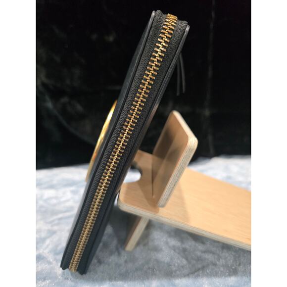 Tory Burch Black and Gold Wallet - Picture 4 of 9